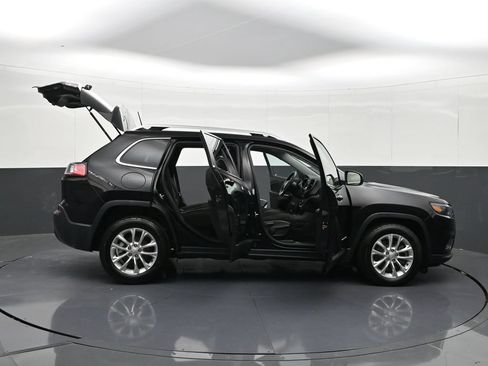 Used 2019 Jeep Cherokee Latitude w/ Popular Appearance Group FWD image 38