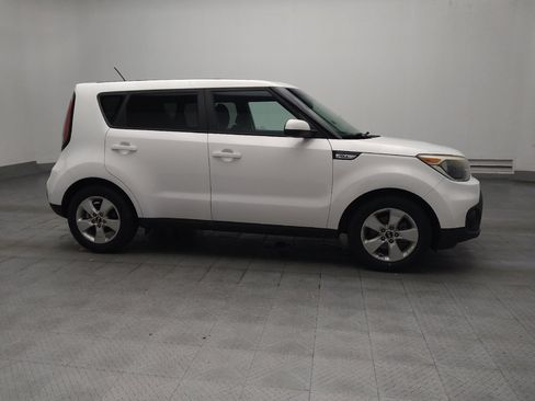 Used 2017 Kia Soul w/ Convenience Package FWD image 11