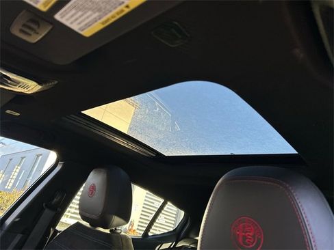 Used 2024 Alfa Romeo Tonale Veloce image 24