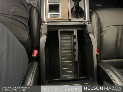 Used 2018 Ford Expedition Platinum RWD image 45
