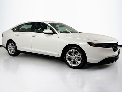 Used 2024 Honda Accord LX image 3
