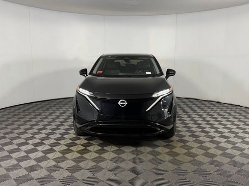 Used 2023 Nissan Ariya AWD image 11