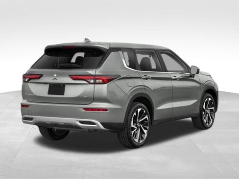 Used 2023 Mitsubishi Outlander SE FWD image 36