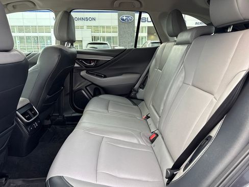 Used 2023 Subaru Outback Limited image 11