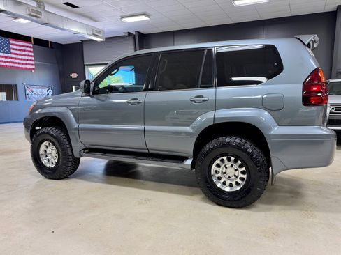 Used 2005 Lexus GX 470 image 9