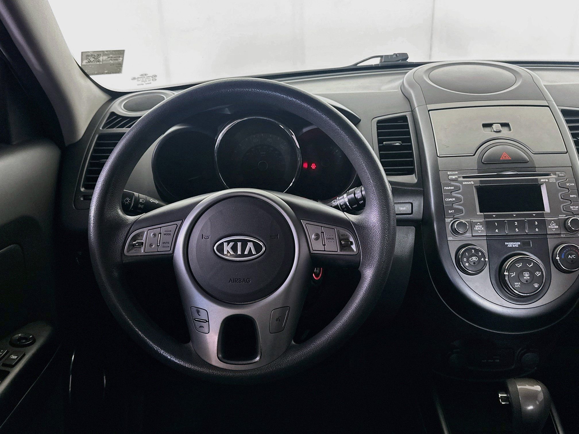 Used 2011 Kia Soul + FWD image 17