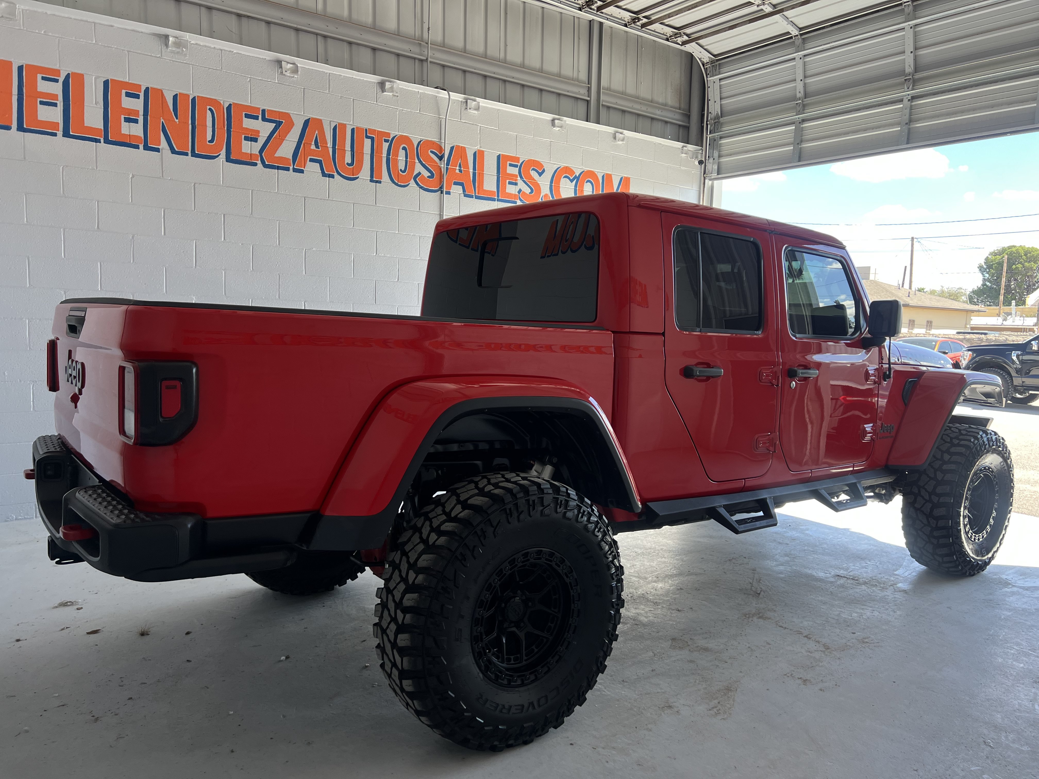 Used 2020 Jeep Gladiator Rubicon AWD/4WD image 6