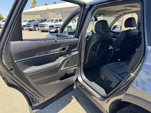 Used 2024 Kia Telluride SX FWD image 22