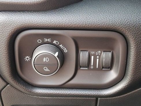 Used 2022 RAM 1500 Laramie image 24