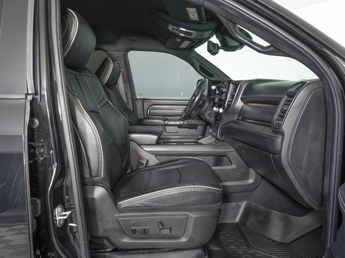 Used 2022 RAM 2500 Limited image 10