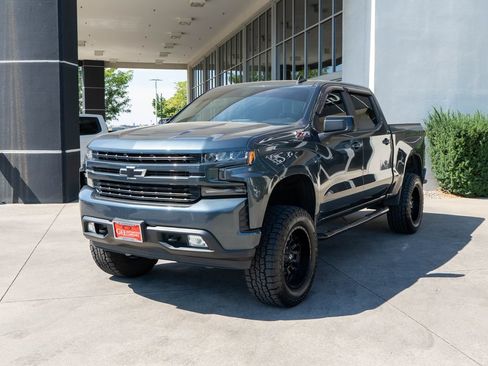 Used 2019 Chevrolet Silverado 1500 RST w/ True North Edition AWD/4WD image 3