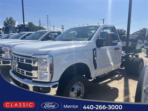 New 2025 Ford F350 XL w/ XL Chrome Package image 1