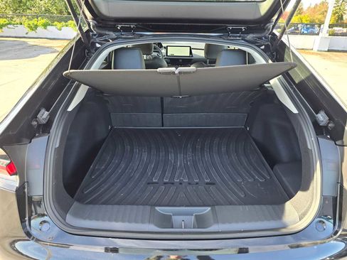 Certified 2025 Toyota Prius AWD image 17