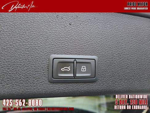 Used 2019 Audi e-tron Prestige w/ Prestige Package image 11