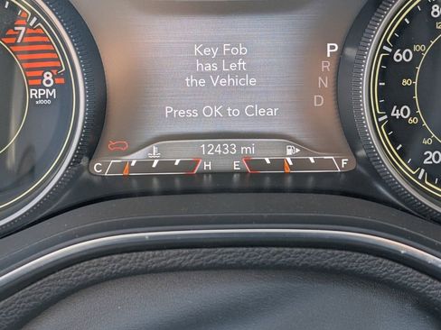 Certified 2022 Jeep Cherokee Limited image 25