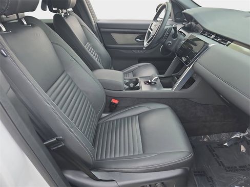 Certified 2025 Land Rover Discovery Sport Dynamic SE image 10