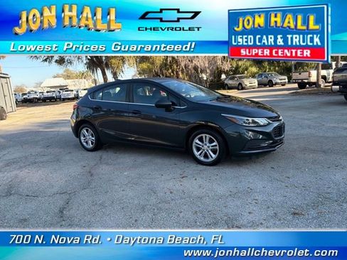 Used 2018 Chevrolet Cruze LT image 14