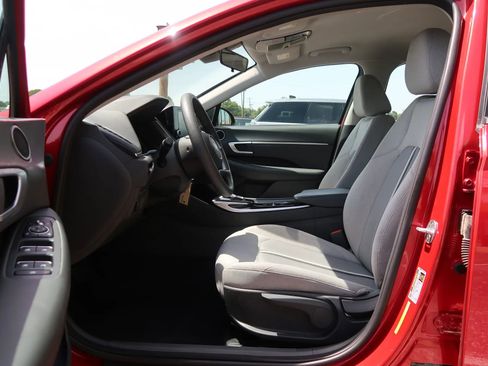 Used 2020 Hyundai Sonata SE image 16