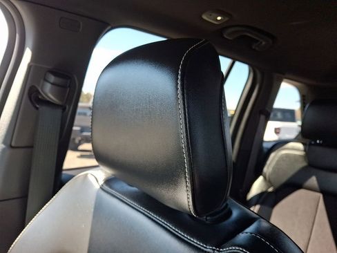 Used 2024 Jeep Grand Cherokee Altitude AWD/4WD image 18