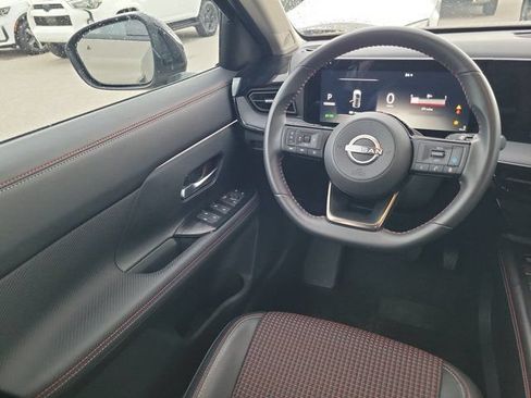 Certified 2026 Nissan Kicks SR FWD image 15