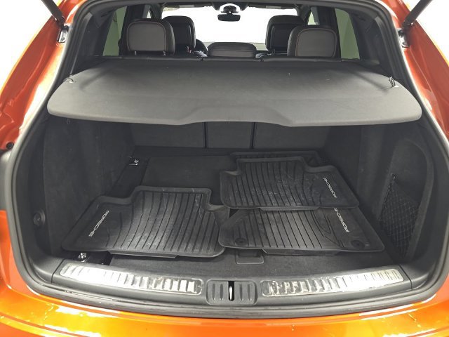 Used 2024 Porsche Macan AWD/4WD image 13