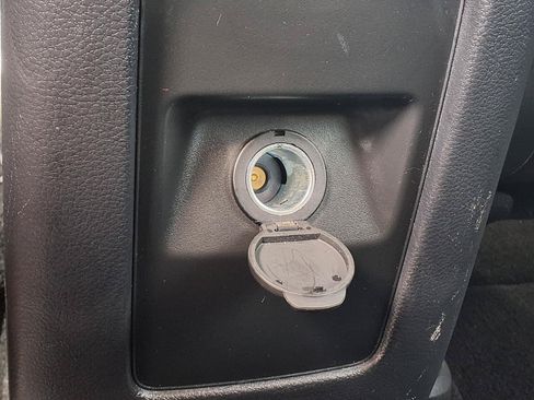 Used 2019 Dodge Journey SE w/ Connectivity Group FWD image 15