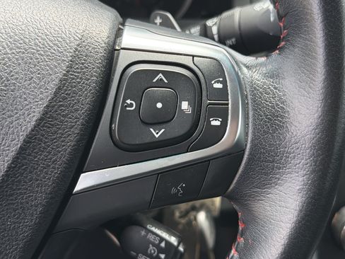 Used 2015 Toyota Camry SE FWD image 20