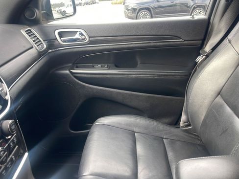 Used 2019 Jeep Grand Cherokee Limited RWD image 30