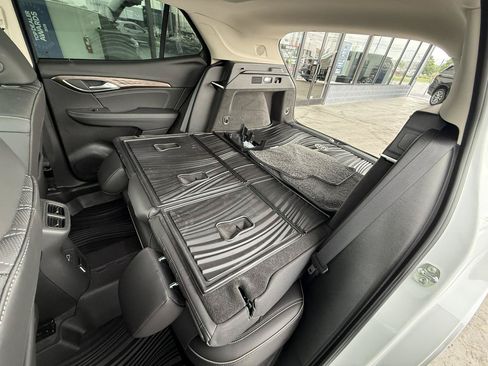 Used 2023 Buick Envision Avenir AWD/4WD image 51