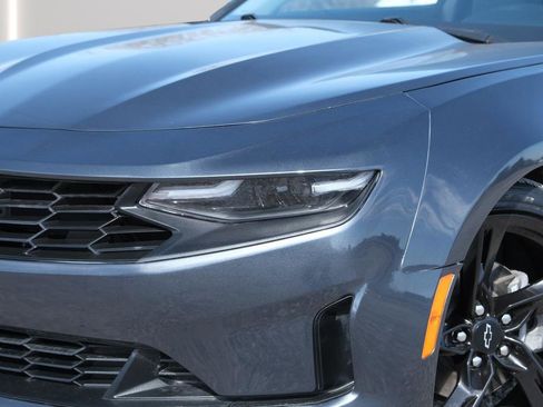 Used 2023 Chevrolet Camaro LT w/ Technology Package image 8