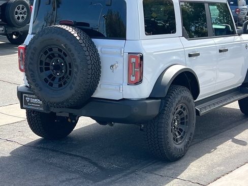 New 2026 Ford Bronco Outer Banks w/ Sasquatch Package AWD/4WD image 8