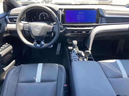 Used 2025 Toyota Camry SE w/ Multimedia Upgrade Package FWD image 11