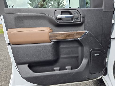 Used 2023 Chevrolet Silverado 3500 High Country w/ Technology Package image 14