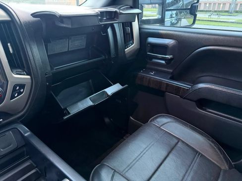 Used 2015 GMC Sierra 1500 Denali AWD/4WD image 56