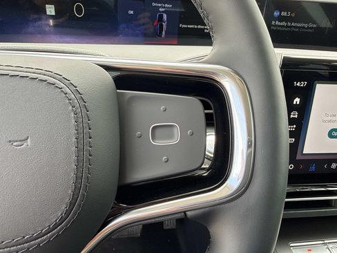 New 2026 Lincoln Nautilus Reserve AWD/4WD image 30