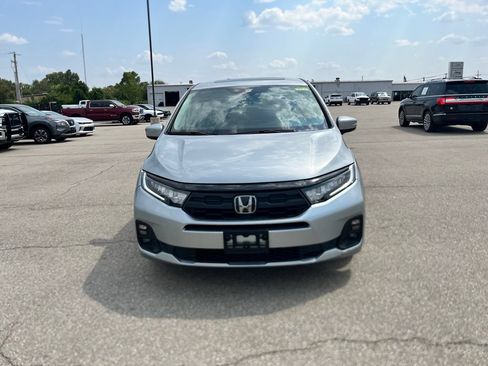 Used 2025 Honda Odyssey EX-L image 2