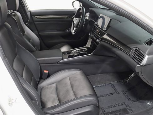 Used 2019 Honda Accord Sport image 26