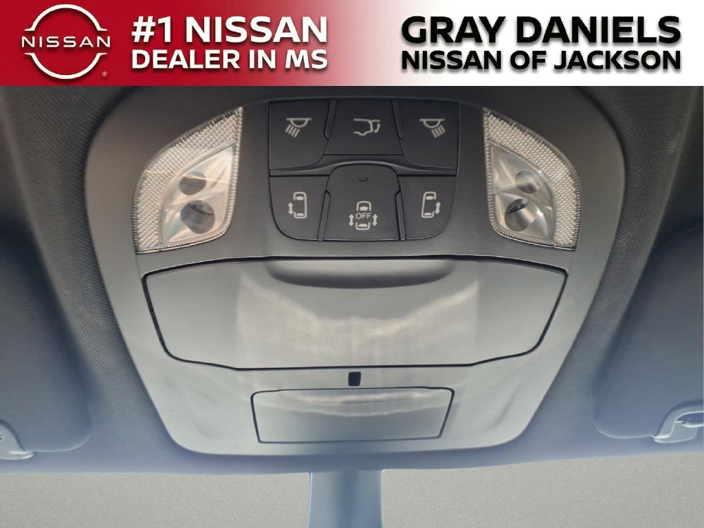 Used 2025 Chrysler Pacifica Select FWD image 21