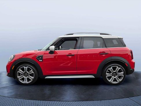 Certified 2024 MINI Cooper Countryman S FWD image 3