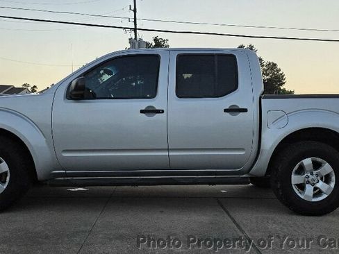 Used 2012 Nissan Frontier SV RWD image 20