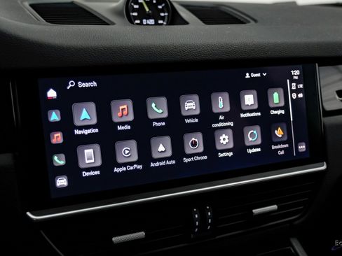 Used 2023 Porsche Cayenne image 62