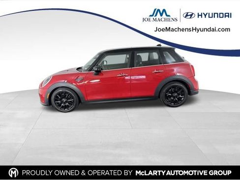 Used 2023 MINI Cooper 4-Door Hardtop FWD image 9