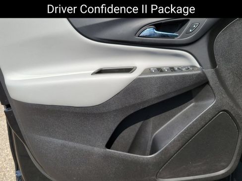 Used 2024 Chevrolet Equinox LS w/ LS Convenience Package AWD/4WD image 11