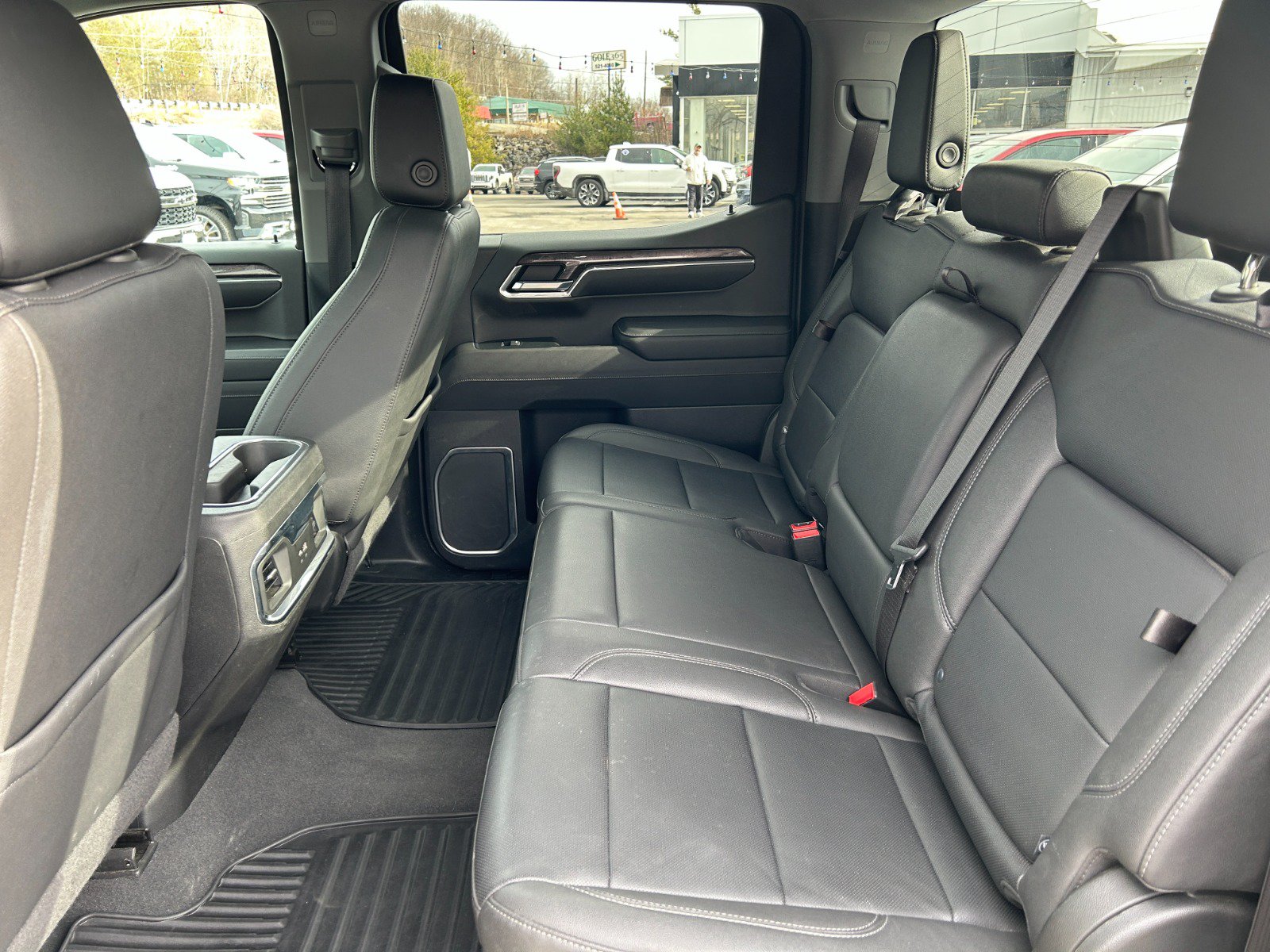 Used 2023 Chevrolet Silverado 1500 LTZ AWD/4WD image 16