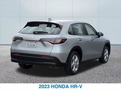 Used 2023 Honda HR-V LX image 7