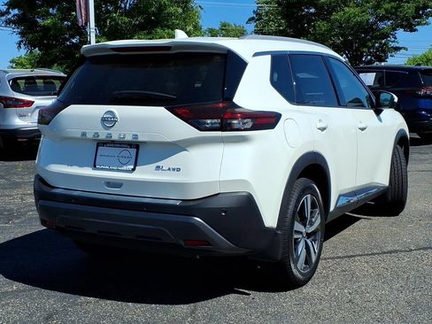 Used 2023 Nissan Rogue SL AWD/4WD image 3