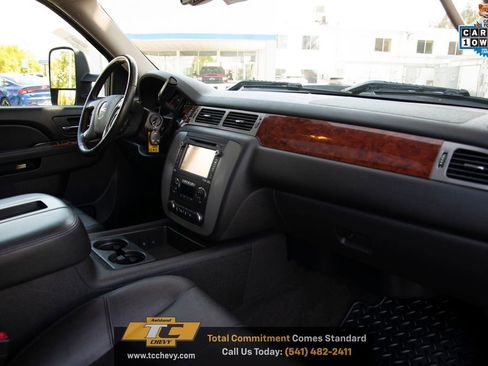Used 2013 GMC Sierra 2500 SLT w/ Entertainment Package AWD/4WD image 19