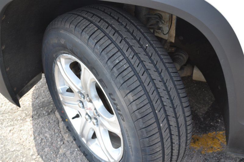 Used 2019 GMC Acadia SLE AWD/4WD image 36