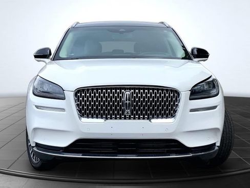 Used 2022 Lincoln Corsair Reserve w/ Luxury Package AWD/4WD image 3