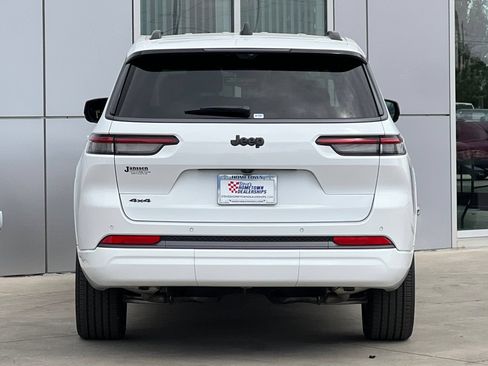 Used 2026 Jeep Grand Cherokee L Limited AWD/4WD image 5
